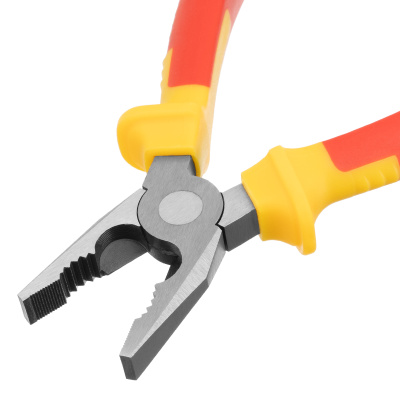 Плоскогубцы комбинированные, Insulated, 180 мм, двухкомпонентные рукоятки Matrix Professional по ценам производителя в Екатеринбурге с доставкой по всей России