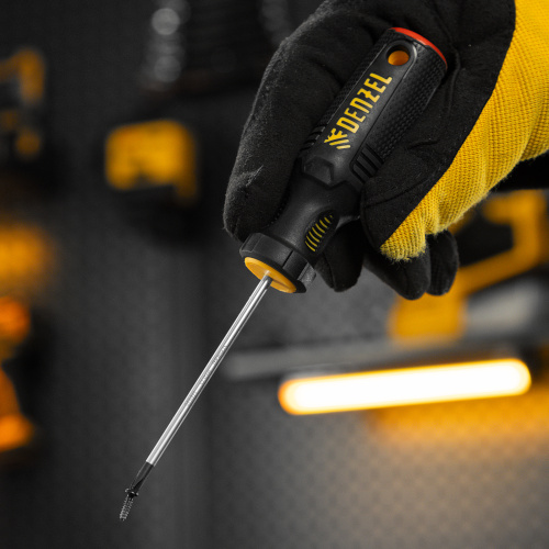 Отвертка, PH0х75 мм, S2, 3к рукоятка Denzel по ценам производителя в Екатеринбурге с доставкой по всей России