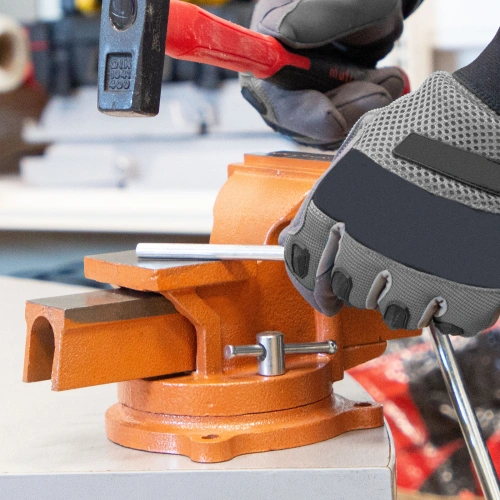 Тиски слесарные, 100 мм, поворотные, с наковальней Sparta по ценам производителя в Екатеринбурге с доставкой по всей России