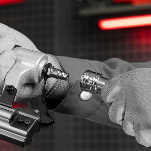 Нейлер пневматический для гвоздей от 10 до 32 мм Matrix по ценам производителя в Екатеринбурге с доставкой по всей России