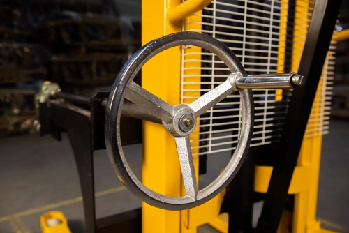 Штабелер-бочкокантователь гидравлический 0,5 т 1,6 м TOR WDS500-1600 по ценам производителя в Екатеринбурге с доставкой по всей России