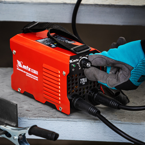 Инверторный аппарат дуговой сварки MMA-220S, 220 А, ПВ60%, диаметр электрода 1,6-5 мм MTX по ценам производителя в Екатеринбурге с доставкой по всей России