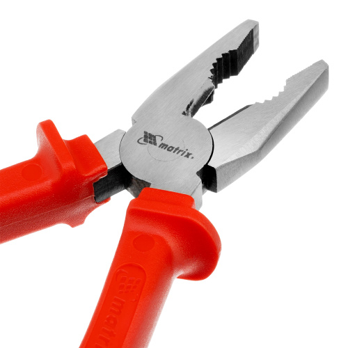 Плоскогубцы Econom, 200 мм, шлифованные, пластмассовые рукоятки Matrix по ценам производителя в Екатеринбурге с доставкой по всей России