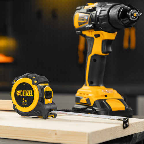 Рулетка 5м х 19мм, автоматич. фиксац., нейлон. покрытие, магнит. зацеп, двухстор. разметка Denzel по ценам производителя в Екатеринбурге с доставкой по всей России