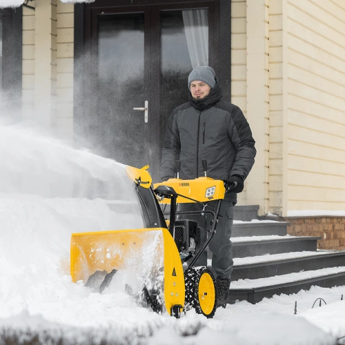 Бензиновая снегоуборочная машина SBM 610S PRO, 212 cc, электростартер, фара, обогрев Denzel по ценам производителя в Екатеринбурге с доставкой по всей России