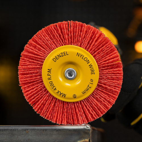 Щетка для дрели, 100 мм, Плоская, со шпилькой, нейлоновая щетина Denzel по ценам производителя в Екатеринбурге с доставкой по всей России