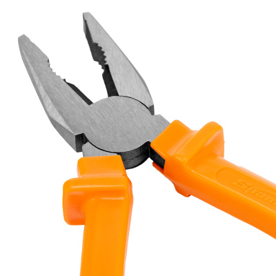 Плоскогубцы Classic, 160 мм, шлифованные, пластмассовые рукоятки Sparta по ценам производителя в Екатеринбурге с доставкой по всей России