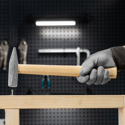 Молоток слесарный, 400 г, квадратный боек, деревянная рукоятка по ценам производителя в Екатеринбурге с доставкой по всей России