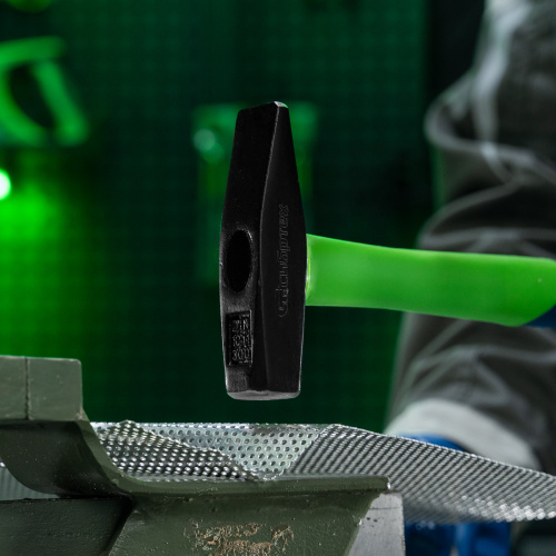 Молоток слесарный, 300 г, фибергласовая обрезиненная рукоятка Сибртех по ценам производителя в Екатеринбурге с доставкой по всей России