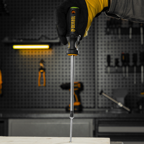 Отвертка PZ3x150 мм, CrV, трехкомпонентная рукоятка Denzel по ценам производителя в Екатеринбурге с доставкой по всей России