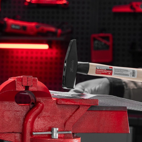 Молоток слесарный, 400 г, квадратный боек, деревянная рукоятка Matrix по ценам производителя в Екатеринбурге с доставкой по всей России