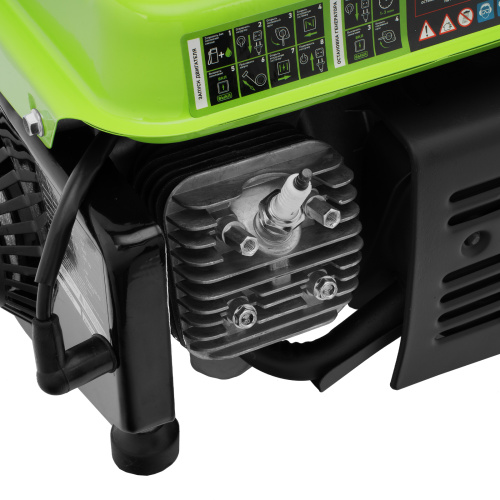 Генератор бензиновый БС-950, 0.8 кВт, 230 В, 2-х тактный, 4 л, ручной стартер Сибртех по ценам производителя в Екатеринбурге с доставкой по всей России