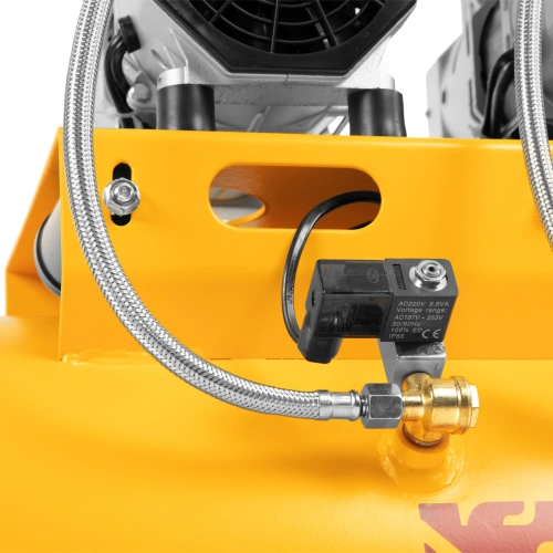 Компрессор безмасляный, малошумный DLS 3300/100, 3300 Вт,3x1100, 100 л, 570 л/мин ,блок управления Denzel по ценам производителя в Екатеринбурге с доставкой по всей России