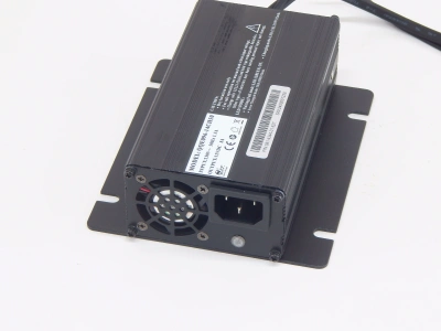 Зарядное устройство для тележек EHLS1000N\1500N 12V/8A (Charger) по ценам производителя в Екатеринбурге с доставкой по всей России