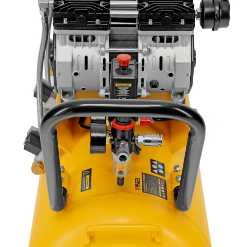 Компрессор безмасляный, малошумный DLS 1800/100,1800 Вт, 3x600, 100 л, 345 л/мин Denzel по ценам производителя в Екатеринбурге с доставкой по всей России