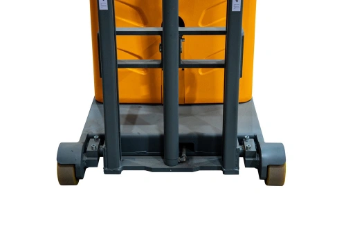 Штабелер самоходный 1,0 т 3,0 м XILIN CPD10W с наклоном мачты и противовесом 24/105 В/Ач по ценам производителя в Екатеринбурге с доставкой по всей России