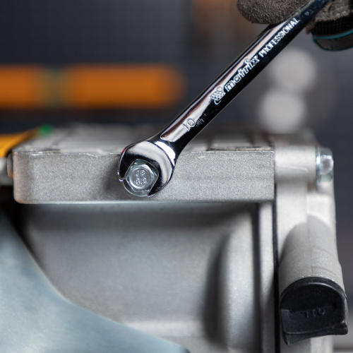 Набор ключей комбинированных, трещеточных шарнирных 8 шт Matrix по ценам производителя в Екатеринбурге с доставкой по всей России