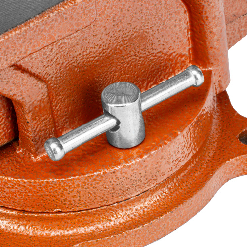 Тиски слесарные, 125 мм, поворотные, с наковальней Sparta по ценам производителя в Екатеринбурге с доставкой по всей России