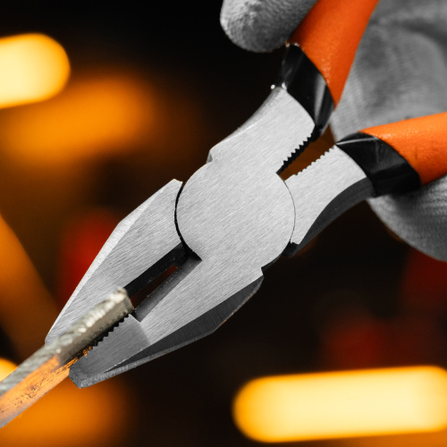 Набор губцевого инструмента №2, 3 предмета: плоскогубцы, бокорезы, клещи переставные Sparta по ценам производителя в Екатеринбурге с доставкой по всей России