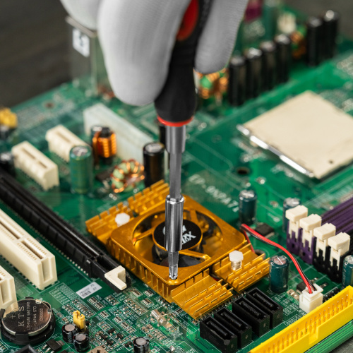 Отвертка для точных работ с насадками Fusion, 22 предмета, в пластиковом пенале Matrix по ценам производителя в Екатеринбурге с доставкой по всей России