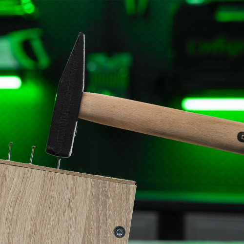 Молоток слесарный 300 г, квадратный боек, деревянная рукоятка Сибртех по ценам производителя в Екатеринбурге с доставкой по всей России