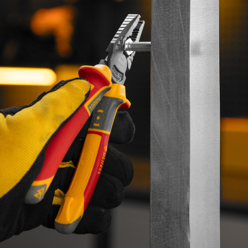 Плоскогубцы комбинированные, диэлектрические трехкомпонентные рукоятки до 1000 В, 180 мм Denzel по ценам производителя в Екатеринбурге с доставкой по всей России