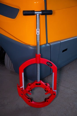 Труборез с хомутной защелкой TOR GH8S для стальных труб 6"- 8" по ценам производителя в Екатеринбурге с доставкой по всей России