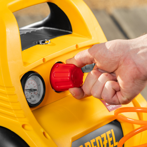 Компрессор воздушный безмасляный РС 1/6-180,1, 1 кВт, 180 л/мин, 6 л Denzel купить в Москве с доставкой по всей России | ProtosMarket.ru