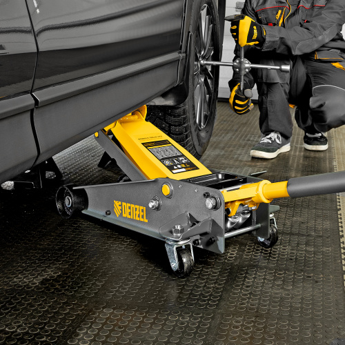 Домкрат гидравлический подкатной 3 т, с фиксатором, быстрый подъем, 135-480 мм, профессиональный Denzel по ценам производителя в Екатеринбурге с доставкой по всей России