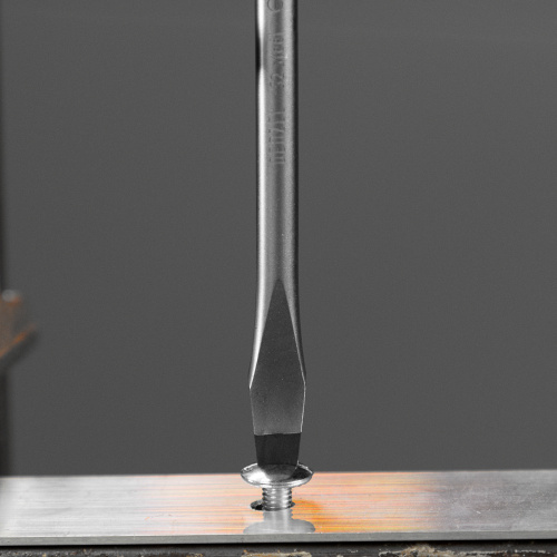 Отвертка, SL8x150 мм, S2, 3к рукоятка Denzel по ценам производителя в Екатеринбурге с доставкой по всей России