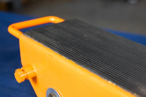 Роликовая платформа подкатная TOR 2500R-02 2,5 т по ценам производителя в Екатеринбурге с доставкой по всей России