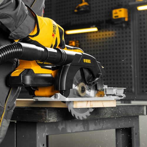 Пылесос строительный RVC30, 1400 Вт, бак 30 л, шланг 3 м, розетка с автосинхр. Denzel по ценам производителя в Екатеринбурге с доставкой по всей России