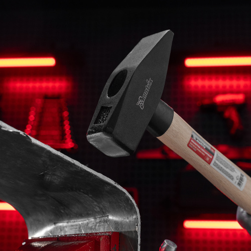 Молоток слесарный, 1500 г, квадратный боек, деревянная рукоятка Matrix по ценам производителя в Екатеринбурге с доставкой по всей России