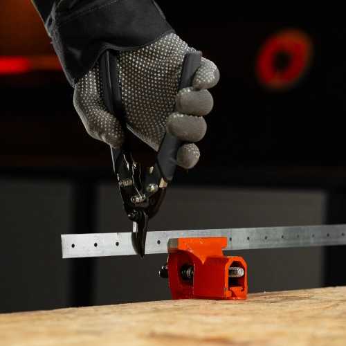 Тиски, 60 мм, крепление для стола Sparta по ценам производителя в Екатеринбурге с доставкой по всей России