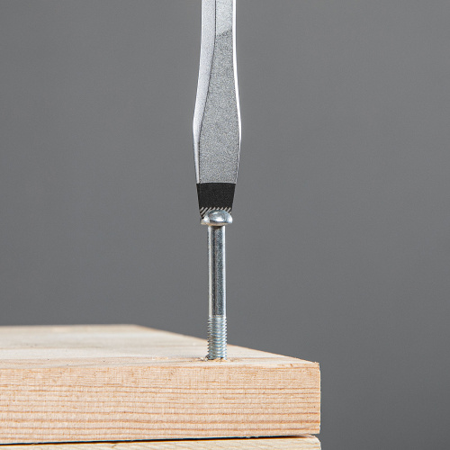 Отвертка SL8 x 150 мм, S2, трехкомпонентная рукоятка Gross по ценам производителя в Екатеринбурге с доставкой по всей России