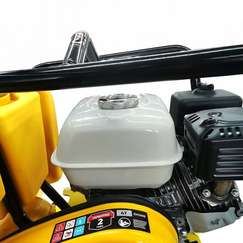 Виброплита бензиновая прямоходная NORSU RF-80TH (колесный комплект, бак для воды) по ценам производителя в Екатеринбурге с доставкой по всей России