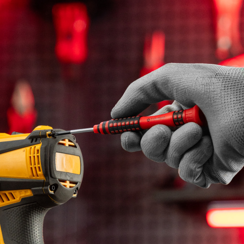 Набор отверток Fusion на подвесной полке 18 шт, CrV Matrix по ценам производителя в Екатеринбурге с доставкой по всей России