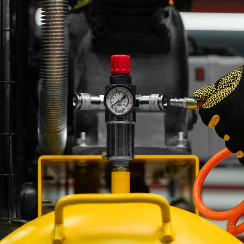 Компрессор воздушный рем. привод BCV 5500-T/200, 5,5 кВт, 200 литров, 850 л/мин Denzel по ценам производителя в Екатеринбурге с доставкой по всей России