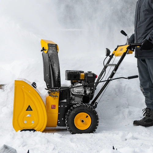 Бензиновая снегоуборочная машина SBM 610, 212 cc, ручной старт, фара Denzel по ценам производителя в Екатеринбурге с доставкой по всей России