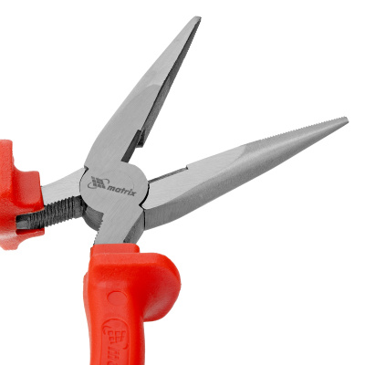 Длинногубцы прямые Econom, 180 мм, шлифованные, пластмассовые рукоятки Matrix по ценам производителя в Екатеринбурге с доставкой по всей России