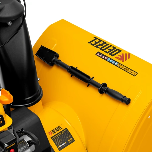 Бензиновая снегоуборочная машина SBM 610S PRO, 212 cc, электростартер, фара, обогрев Denzel по ценам производителя в Екатеринбурге с доставкой по всей России