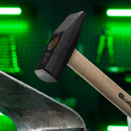 Молоток слесарный 1000 г, квадратный боек, деревянная рукоятка Сибртех по ценам производителя в Екатеринбурге с доставкой по всей России