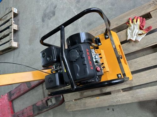 Виброплита 90 кг, 23 кН (Loncin) без бака TOR C-90 по ценам производителя в Екатеринбурге с доставкой по всей России