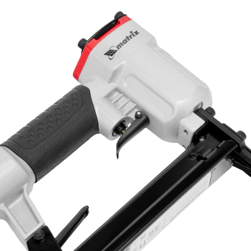 Степлер пневматический для прямоугольных скоб от 10 до 22 мм Matrix по ценам производителя в Екатеринбурге с доставкой по всей России