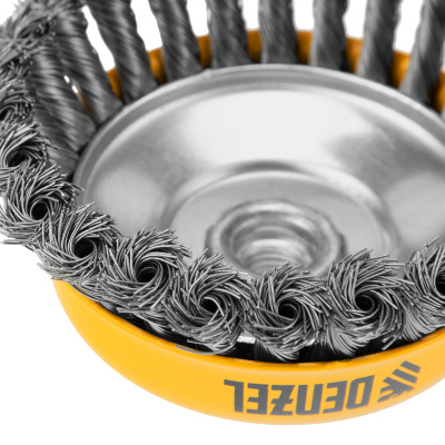 Щетка для УШМ, 125 мм, "Чашка", крученая нержавеющая проволока 0.5 мм, М14 Denzel по ценам производителя в Екатеринбурге с доставкой по всей России