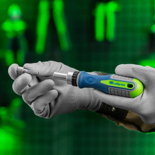 Отвертка реверсивная с набором бит и торцевых головок, 25 шт, CrV, чехол Сибртех по ценам производителя в Екатеринбурге с доставкой по всей России