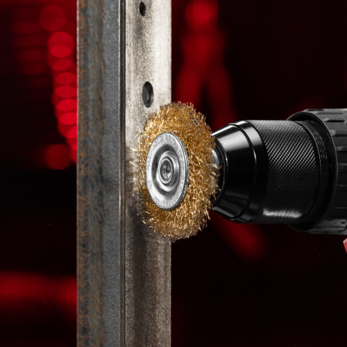 Щетка для дрели, 50 мм, плоская со шпилькой, латунированная витая проволока Matrix по ценам производителя в Екатеринбурге с доставкой по всей России