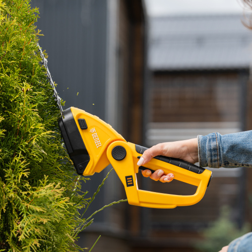 Ножницы-кусторез аккумуляторные GS-7, Li-Ion, 7,2 В Denzel по ценам производителя в Екатеринбурге с доставкой по всей России