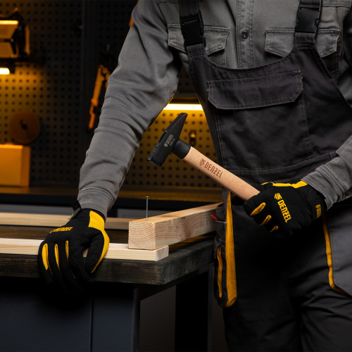 Молоток слесарный, 400 г, кованый квадратный боек, буковая рукоятка Denzel по ценам производителя в Екатеринбурге с доставкой по всей России