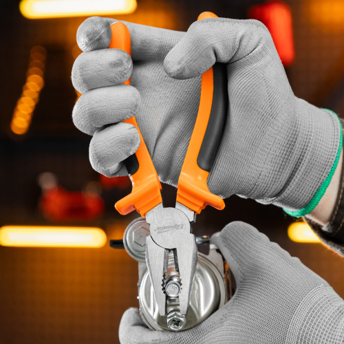 Плоскогубцы комбинированные Comfort, 180 мм, шлифованные, двухкомпонентные рукоятки Sparta по ценам производителя в Екатеринбурге с доставкой по всей России